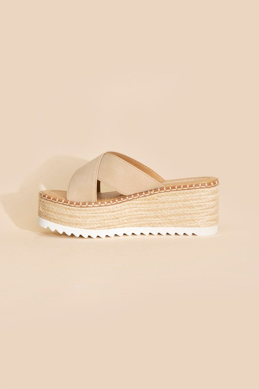 RAFFIA PLATFORM SLIDES