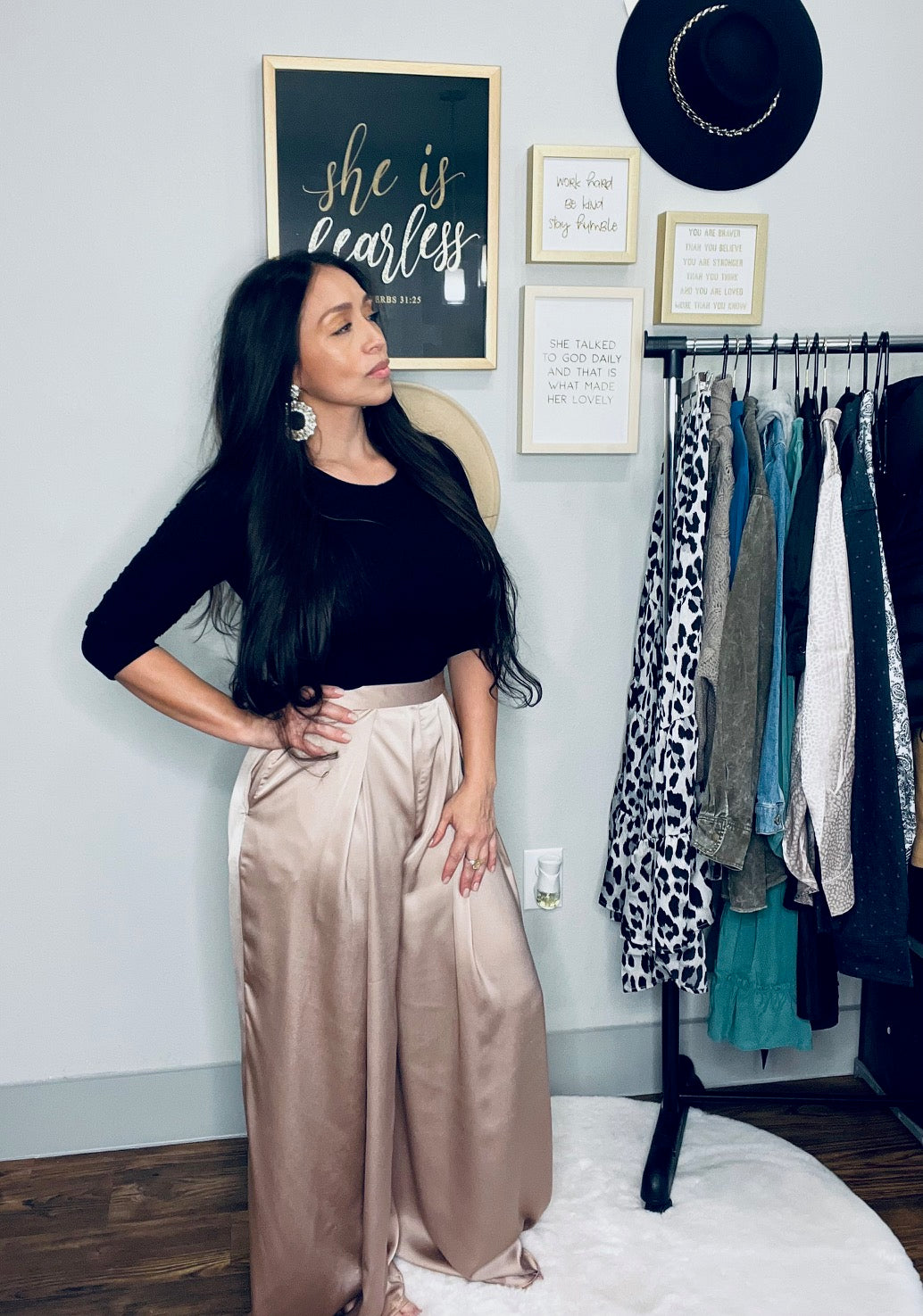 PLEATED WIDE LEG PANTS