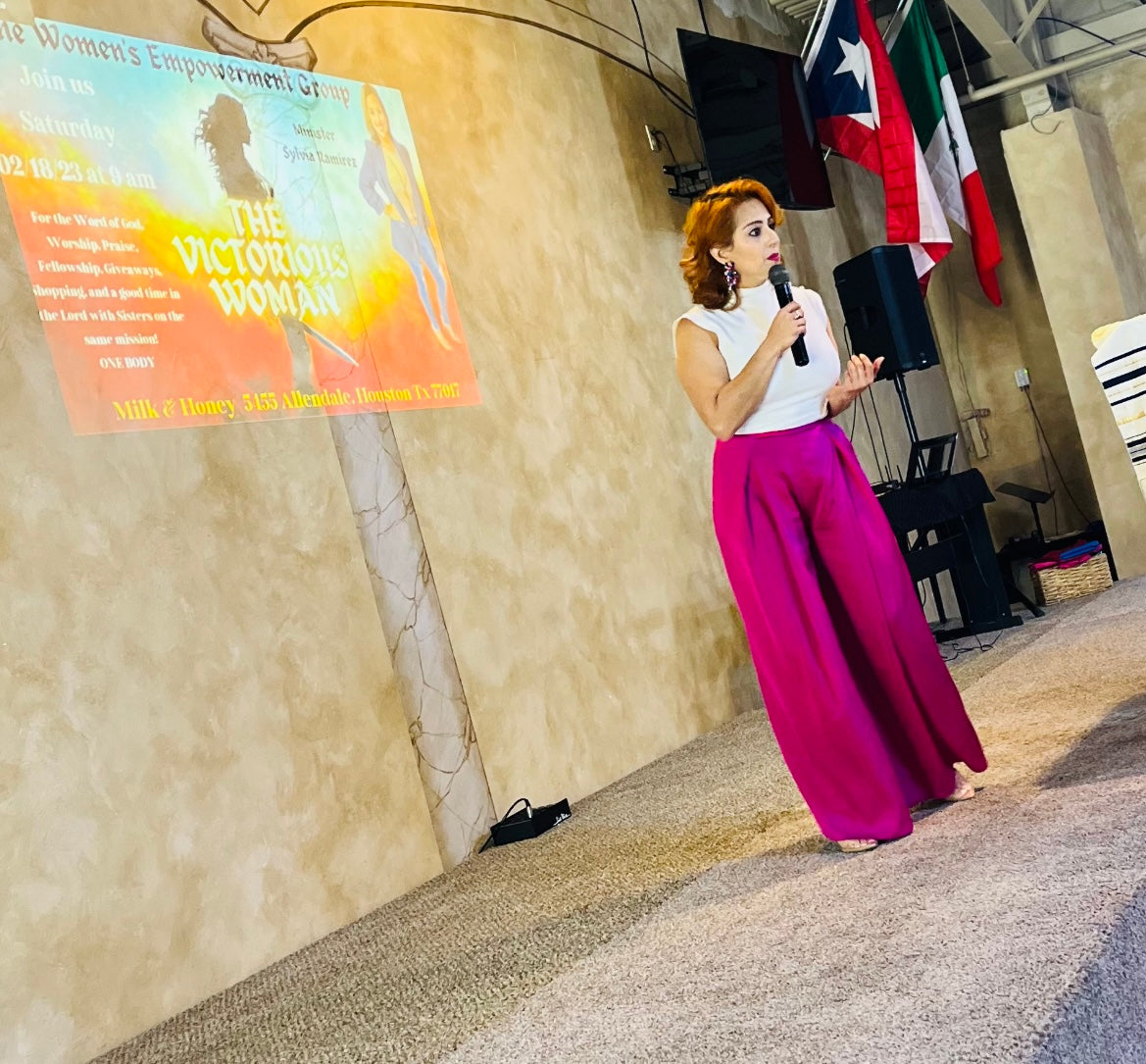 PLEATED WIDE LEG PANTS